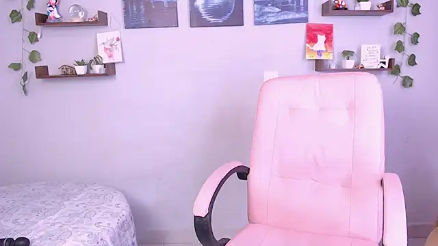 macey elliot  online show from 21, 1, 2025
