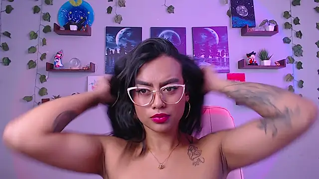 macey elliot  online show from 7, 2, 2025