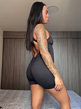 macey elliot  online show from 25, 2, 2025
