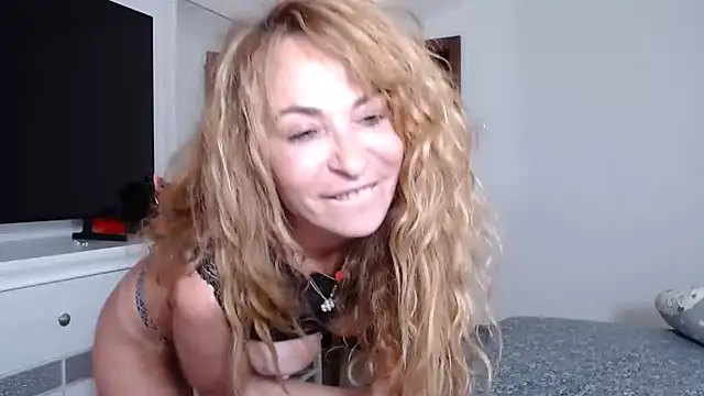 LadyyEvolet online show from 19, 5, 2026