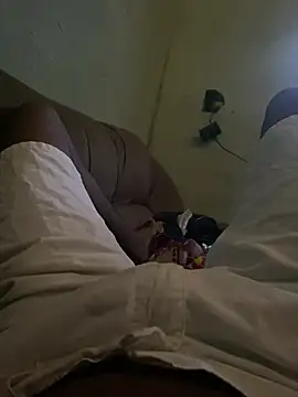 Snapshot of s1437jdjjddjjshbx chatting on 5, 1, 2025 s1437jdjjddjjshbx online show from 5, 1, 2025