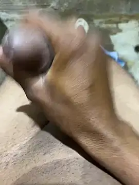 Snapshot of s1437jdjjddjjshbx chatting on 17, 9, 2025 s1437jdjjddjjshbx online show from 17, 9, 2025