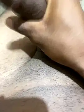 Snapshot of s1437jdjjddjjshbx chatting on 26, 9, 2025 s1437jdjjddjjshbx online show from 26, 9, 2025