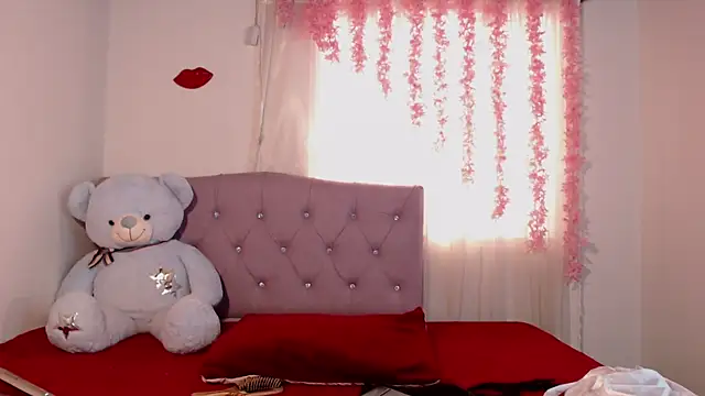 Alleanys Cristal online show from 10, 3, 2025