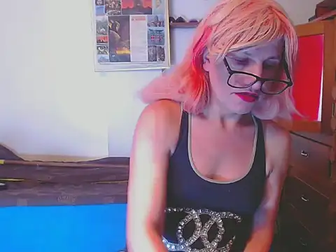 LorenJade online show from 12, 2, 2026