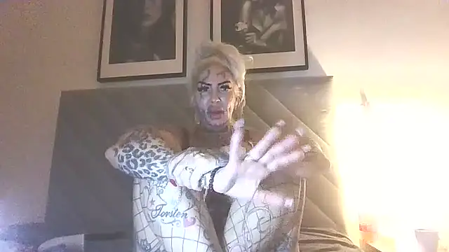 Jeanny Bln online show from 6, 12, 2024