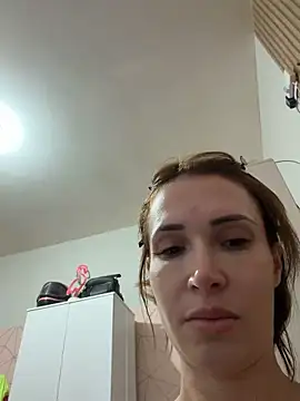 Irresistible24 online show from 5, 4, 2026