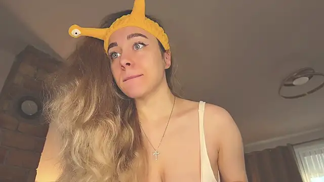 Snapshot of hotexclusive_ chatting on 3, 12, 2024 hotexclusive  online show from 3, 12, 2024