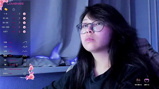 Snapshot of maydaykimmy chatting on 10, 12, 2024 maydaykimmy online show from 10, 12, 2024