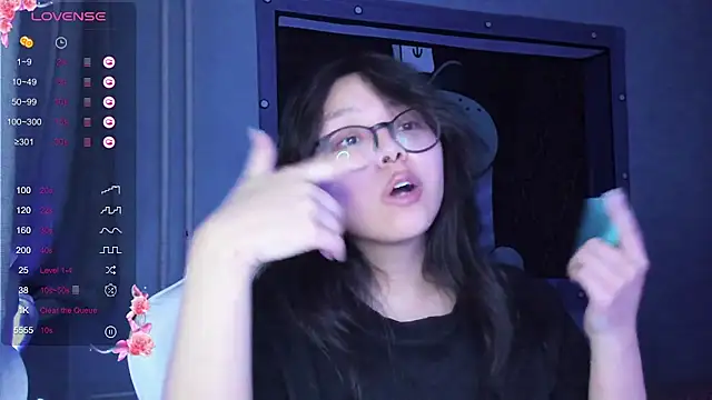 Snapshot of maydaykimmy chatting on 30, 12, 2024 maydaykimmy online show from 30, 12, 2024