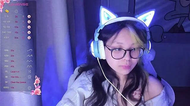 Snapshot of maydaykimmy chatting on 2, 2, 2025 maydaykimmy online show from 2, 2, 2025