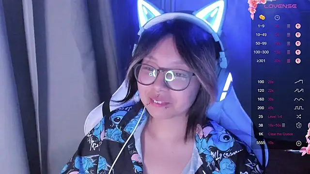 Snapshot of maydaykimmy chatting on 5, 10, 2025 maydaykimmy online show from 5, 10, 2025