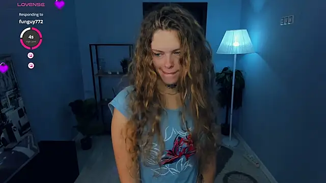 RayaNenlia online show from 12, 10, 2025