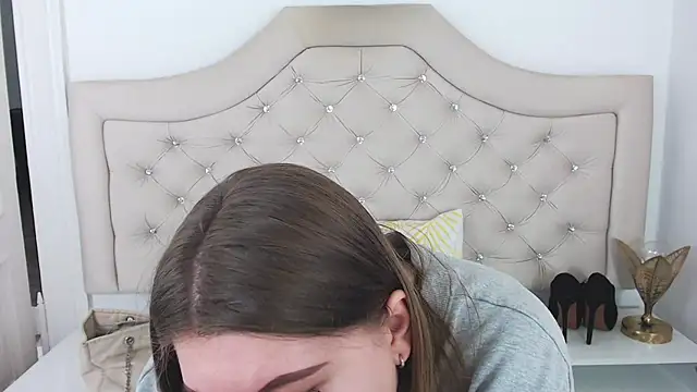 Snapshot of AbbyPleasure chatting on 28, 1, 2025 AbbyPleasure online show from 28, 1, 2025