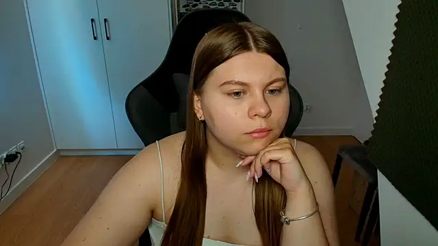 AbbyPleasure online show from 25, 7, 2026