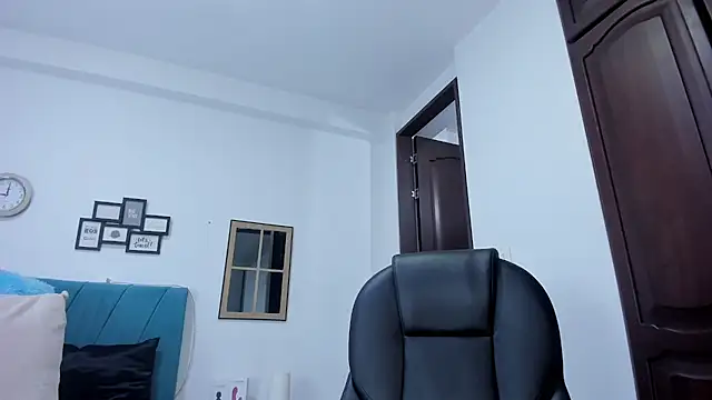 kamila lopez online show from 13, 10, 2025