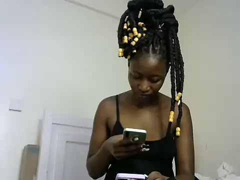 Snapshot of thicky_anncy chatting on 1, 3, 2025 thicky anncy online show from 1, 3, 2025