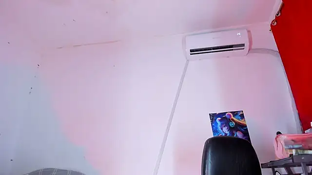 Emily Coper18 online show from 13, 3, 2025