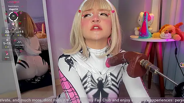 Snapshot of Tiny__Emmy chatting on 5, 10, 2025 Tiny Emmy online show from 5, 10, 2025