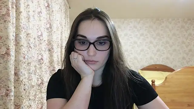 Snapshot of me_lissa_sun13 chatting on 11, 2, 2025 me lissa sun13 online show from 11, 2, 2025