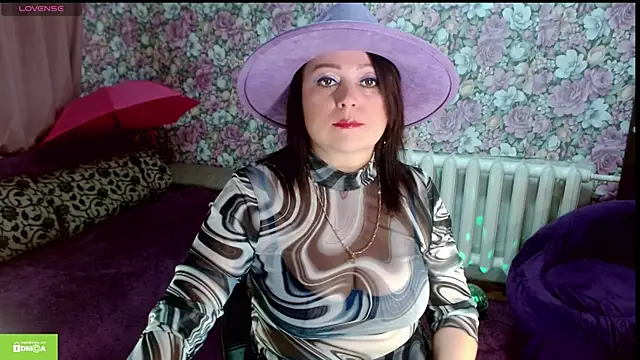 Julia-ru online show from 2, 6, 2026