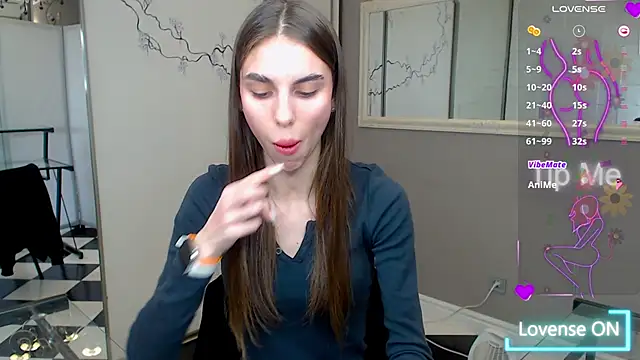 Snapshot of EmmyGreans chatting on 5, 3, 2025 EmmyGreans online show from 5, 3, 2025