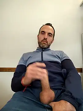 leon3875 online show from 27, 10, 2025