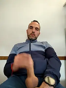 leon3875 online show from 19, 11, 2025