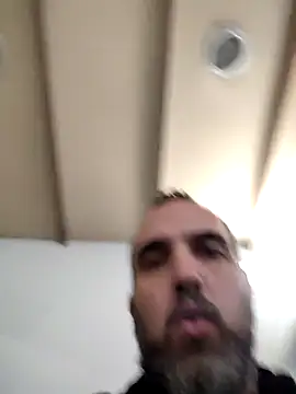 leon3875 online show from 15, 12, 2025