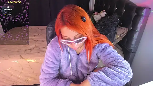 Violetaarey online show from 21, 4, 2026