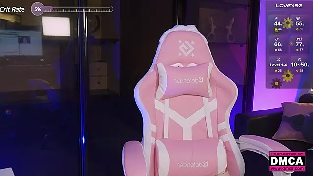 Snapshot of Triss_Moon chatting on 28, 2, 2025 Triss Moon online show from 28, 2, 2025