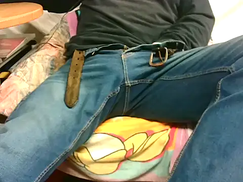 Giulio35 Pika online show from 15, 11, 2025