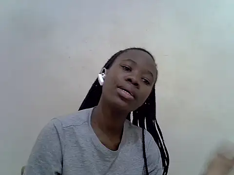 Snapshot of hey_its_andreana chatting on 28, 9, 2025 hey its andreana online show from 28, 9, 2025