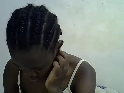 Snapshot of hey_its_andreana chatting on 14, 10, 2025 hey its andreana online show from 14, 10, 2025