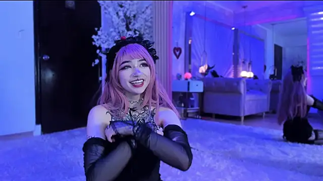 zephirahabney online show from 6, 3, 2025