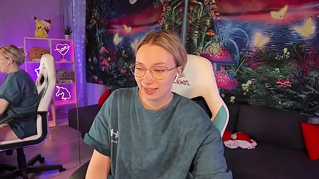 Snapshot of TiffanyBatson chatting on 14, 1, 2025 TiffanyBatson online show from 14, 1, 2025