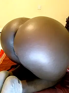 Misskhalifa  online show from 13, 3, 2025