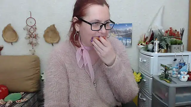 Snapshot of PlayfullMature chatting on 16, 2, 2025 PlayfullMature online show from 16, 2, 2025