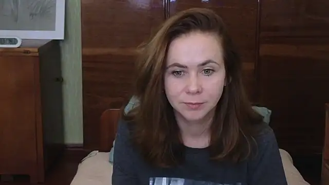 Riley Roo online show from 12, 9, 2025