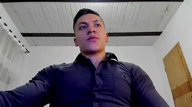Snapshot of aquiles_51 chatting on 15, 1, 2025 aquiles 51 online show from 15, 1, 2025