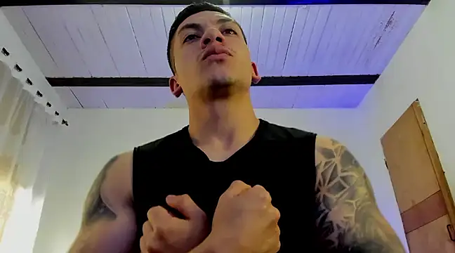 Snapshot of aquiles_51 chatting on 8, 3, 2025 aquiles 51 online show from 8, 3, 2025