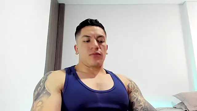 Snapshot of aquiles_51 chatting on 23, 7, 2026 aquiles 51 online show from 23, 7, 2026