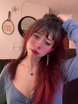 SuzzyyM online show from 18, 7, 2026