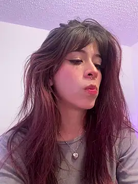 SuzzyyM online show from 29, 7, 2026