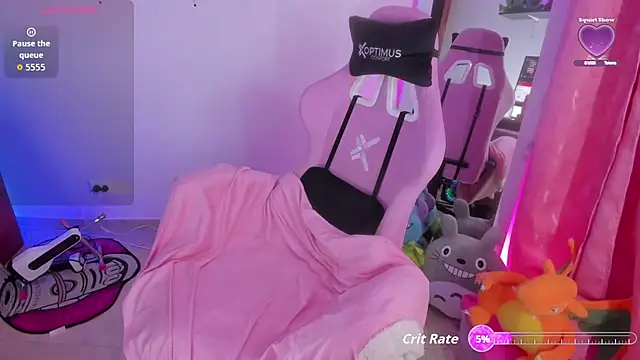 Snapshot of saralolo420 chatting on 11, 11, 2025 saralolo420 online show from 11, 11, 2025