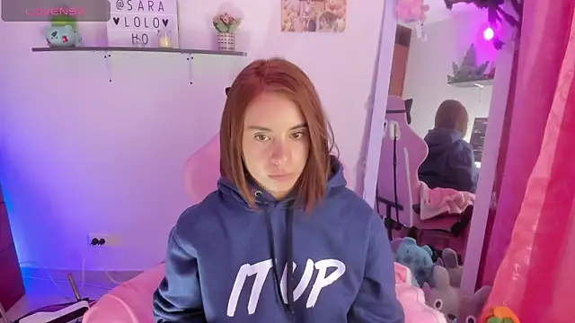 Snapshot of saralolo420 chatting on 12, 11, 2025 saralolo420 online show from 12, 11, 2025