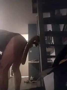 Knuffelstaaf123 online show from 3, 2, 2025