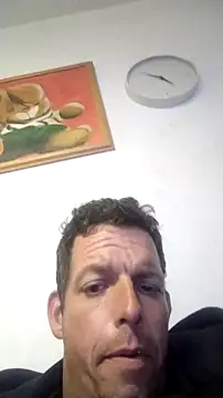 Knuffelstaaf123 online show from 5, 10, 2025