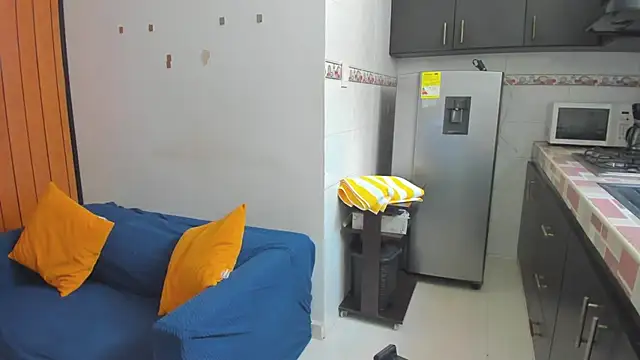 Yenifer luna online show from 14, 3, 2026