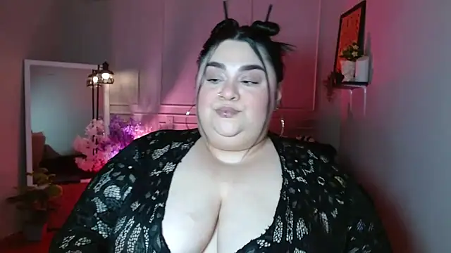 tiffany laurens online show from 16, 4, 2026